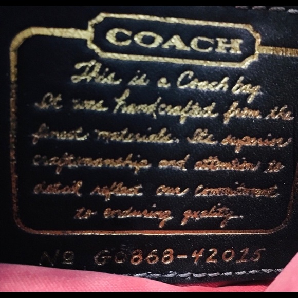 Coach Wristlet - Picture 4 of 7